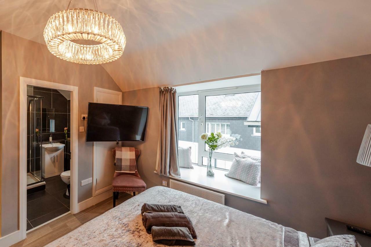 The Town House Kinsale, Hosted By Exquisite Holiday Homes, Sleeps 16 Buitenkant foto