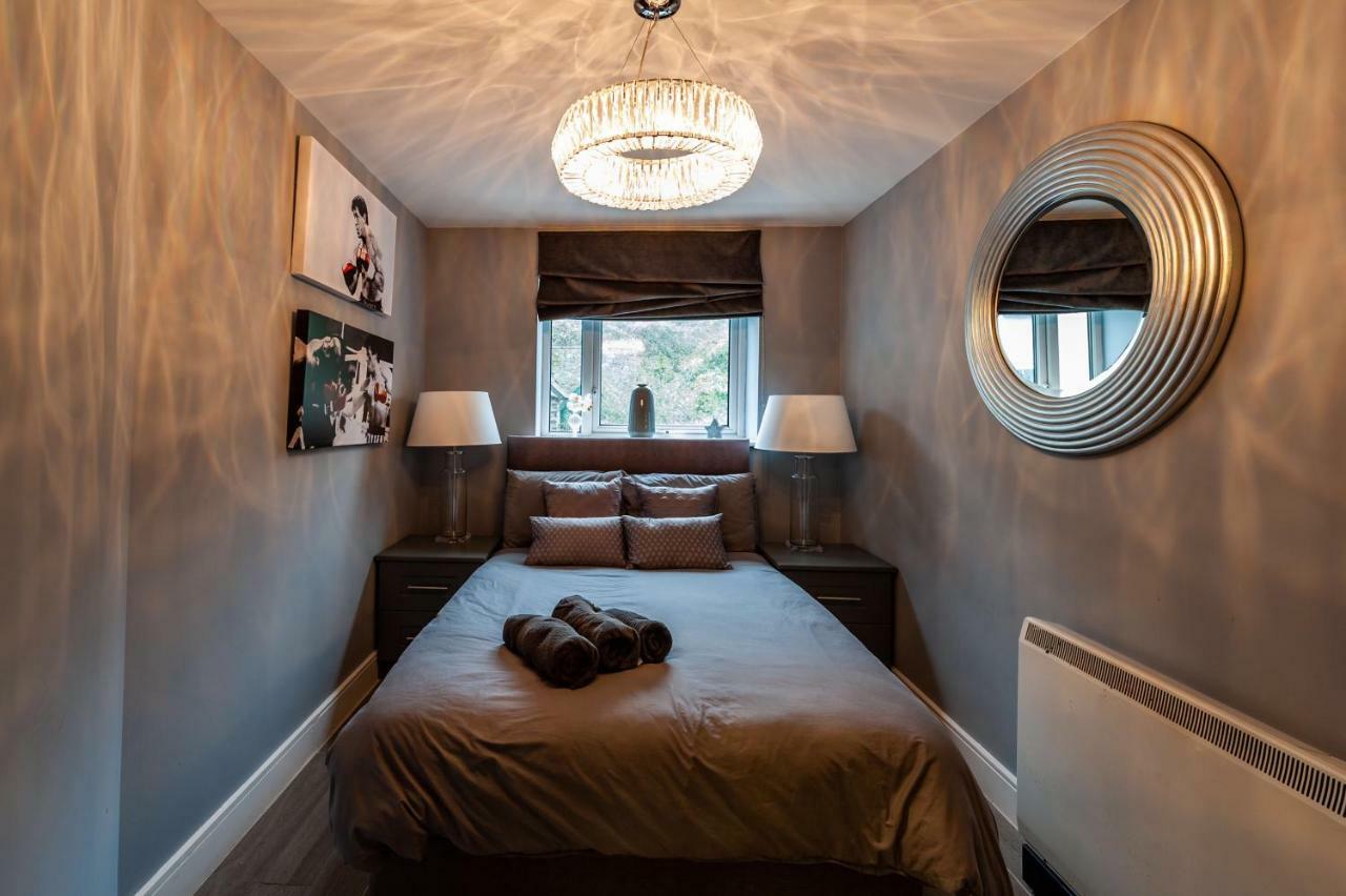 The Town House Kinsale, Hosted By Exquisite Holiday Homes, Sleeps 16 Buitenkant foto