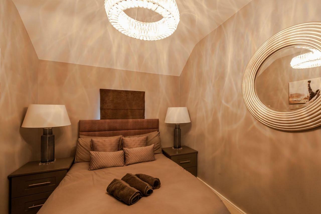 The Town House Kinsale, Hosted By Exquisite Holiday Homes, Sleeps 16 Buitenkant foto