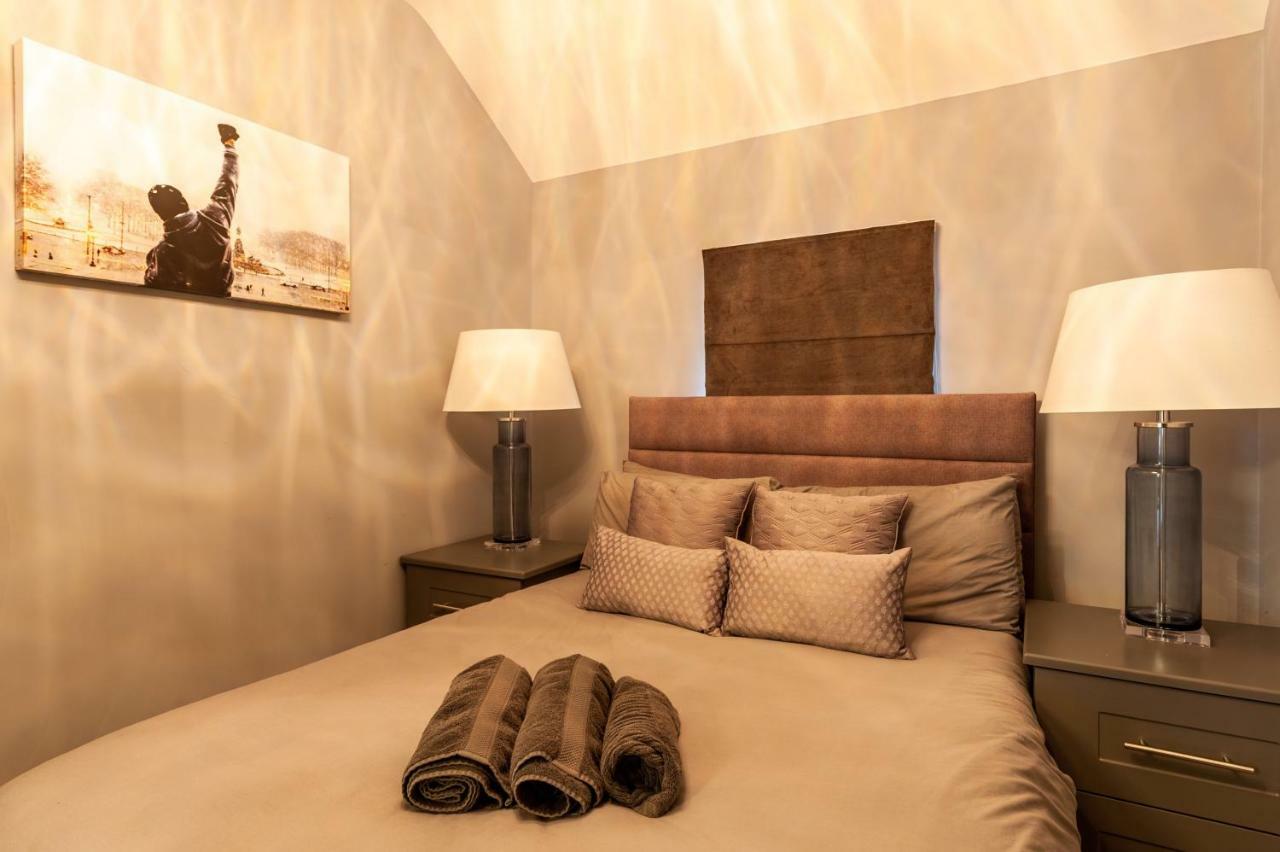 The Town House Kinsale, Hosted By Exquisite Holiday Homes, Sleeps 16 Buitenkant foto